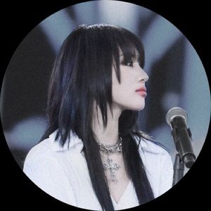 Meet your Posher, Isabella